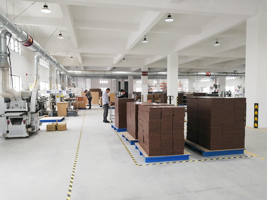 優尼科斯居家辦公用品需求量增大，訂單暴增